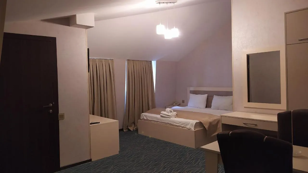 Art Hotel Баку 4*,  Азербайджан