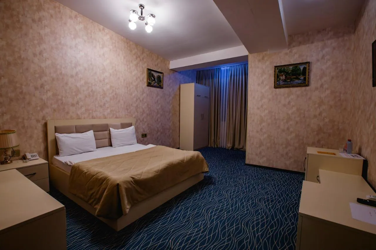 Art Hotel Baku 4*,